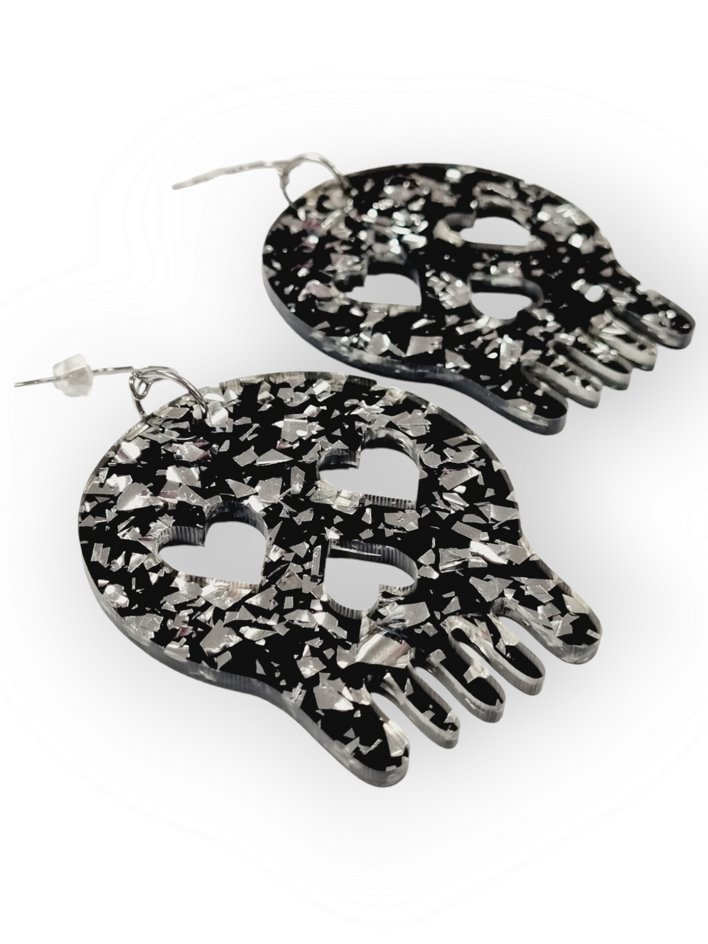 ILONE korvakorut Giant Heart Skull, glitter black