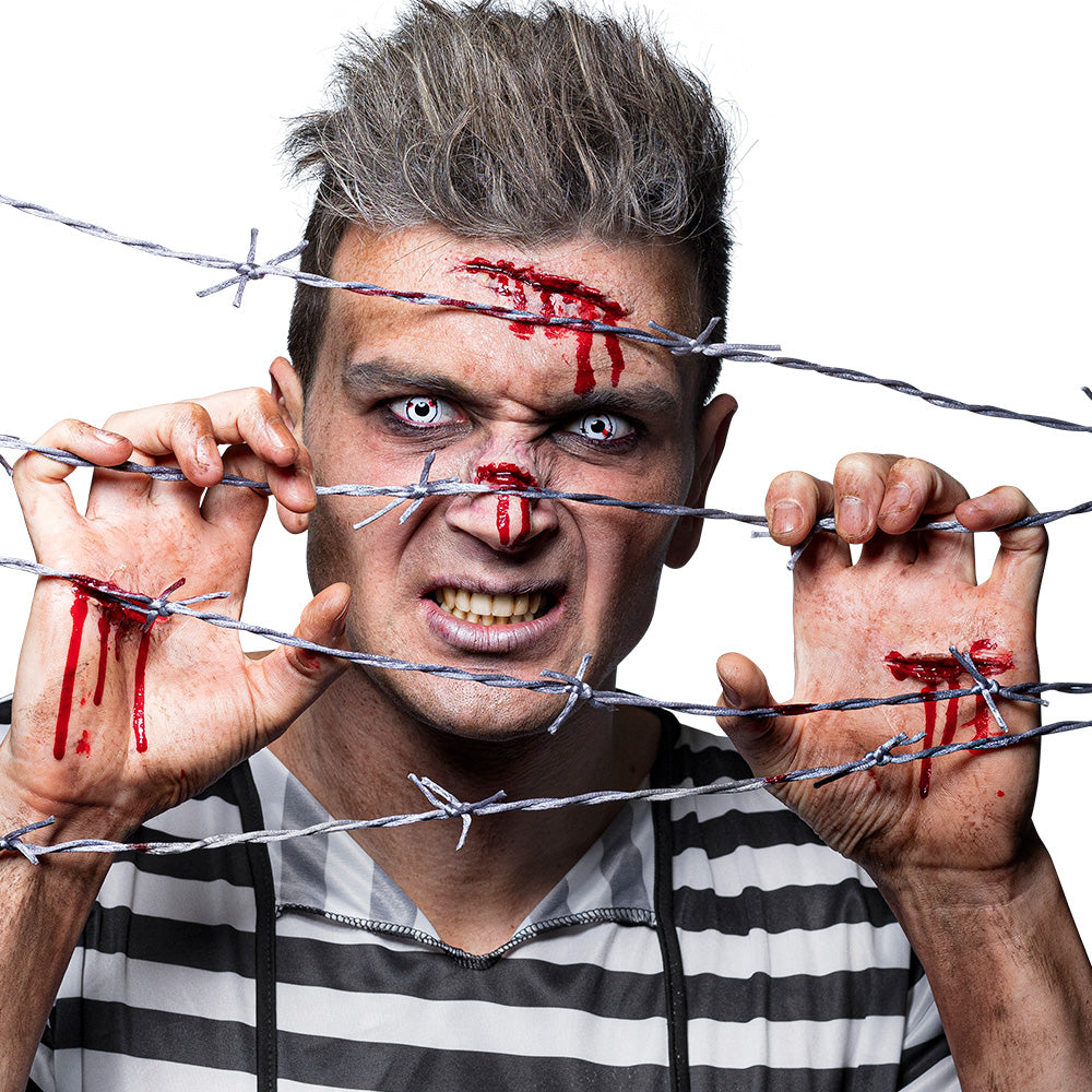 Piilolinssit 1 viikko, Imprisoned