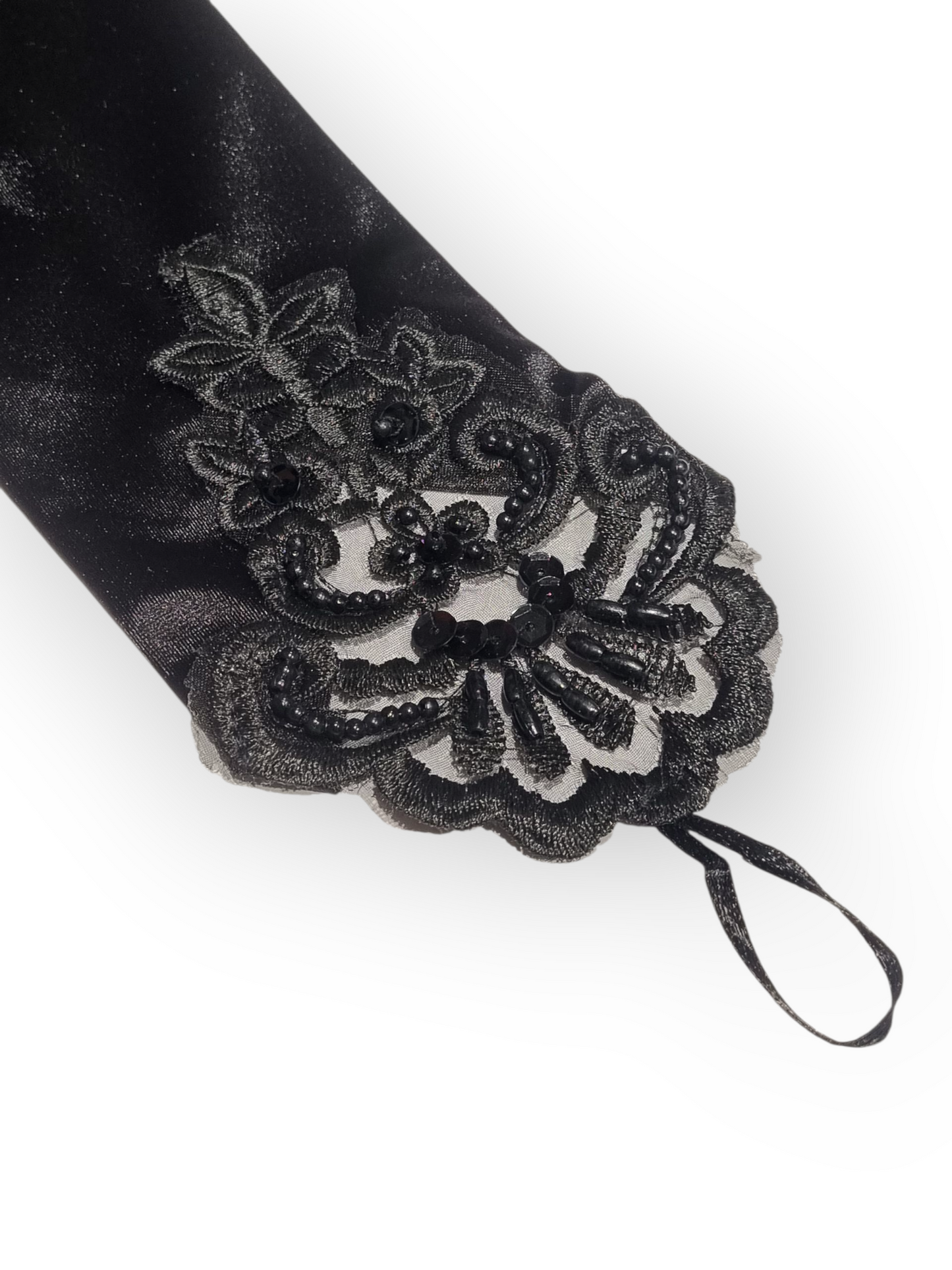 1920-luvun setti Dramatic (pääpanta, helmet, käsineet, korvakorut ja holkki)