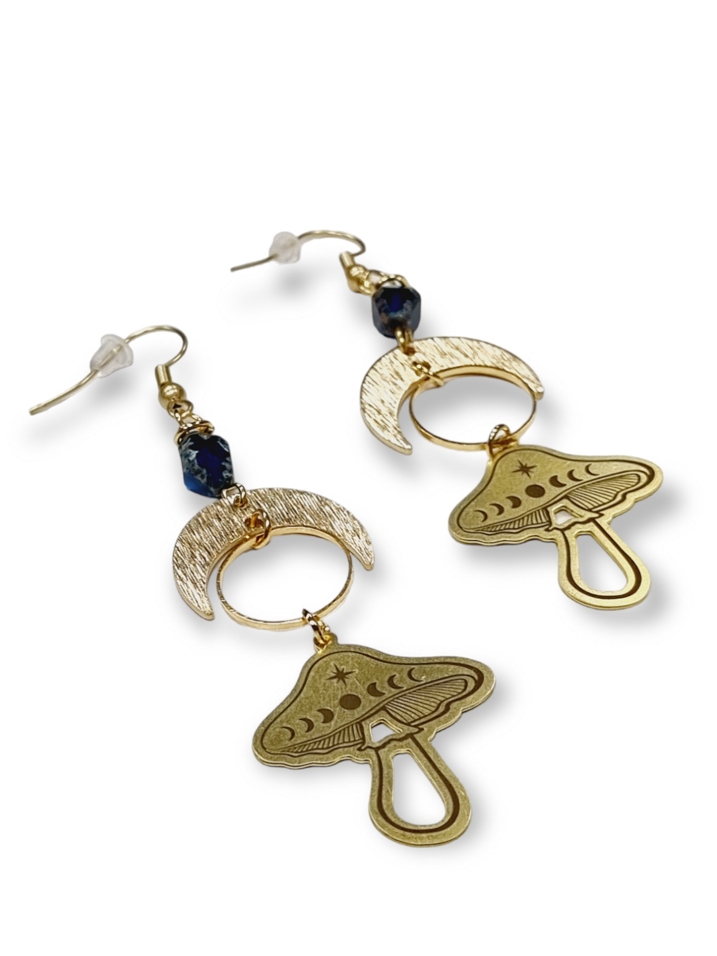 NOÉMIE ZOMBY korvakorut Mushfic