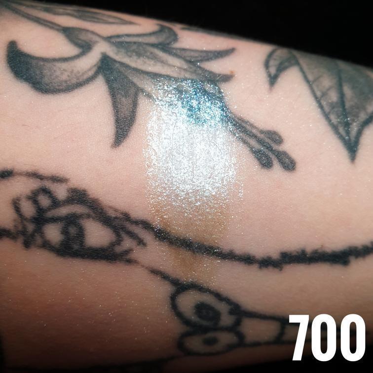 GRIMAS Liquid Eyeshadow 700 Dazzling Diamond