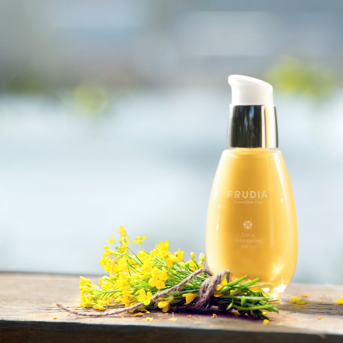 FRUDIA Citrus Brightening Serum