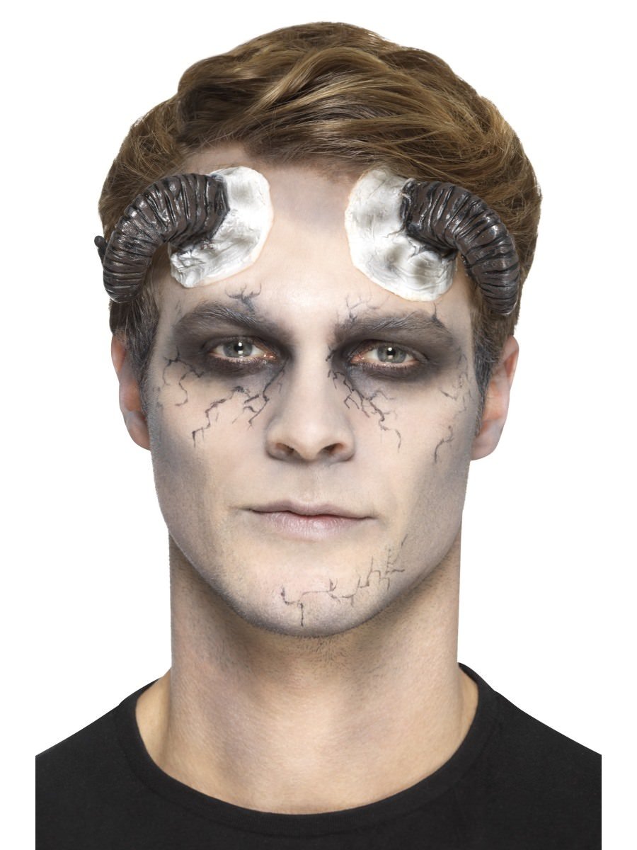 FX Skull Horns mustat lateksisarvet