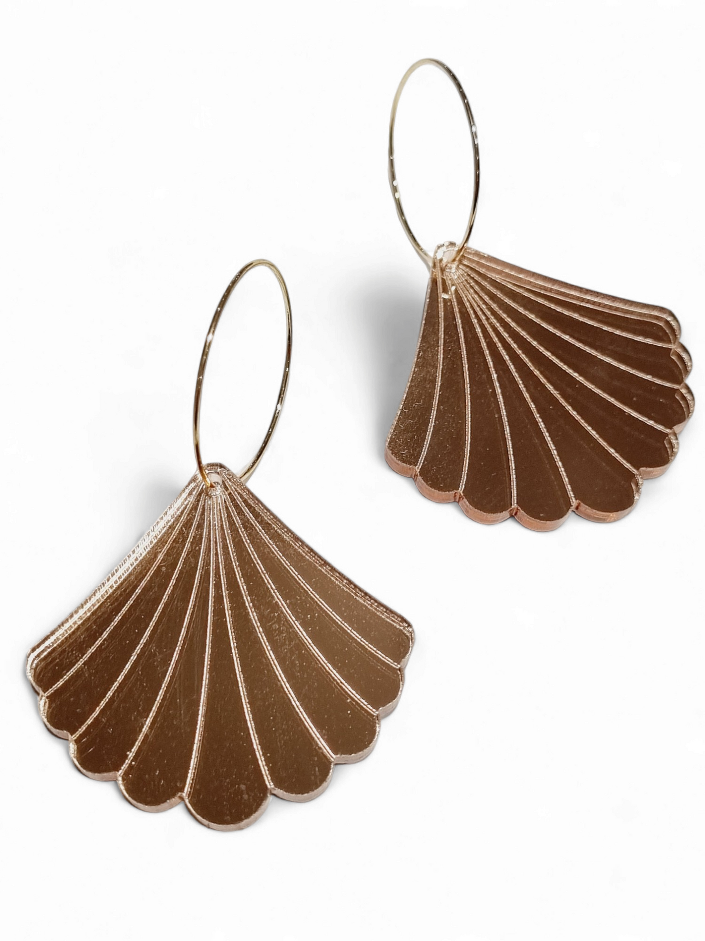 Ruffle Army korvakorut Big Seashell, rose gold