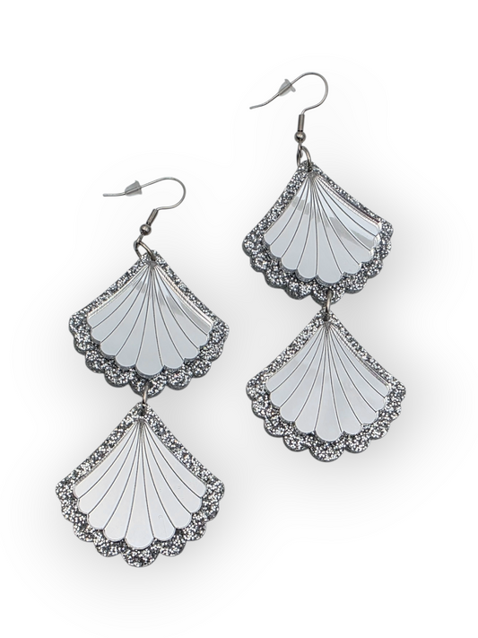 Ruffle Army korvakorut Double Shiny Seashell, silver