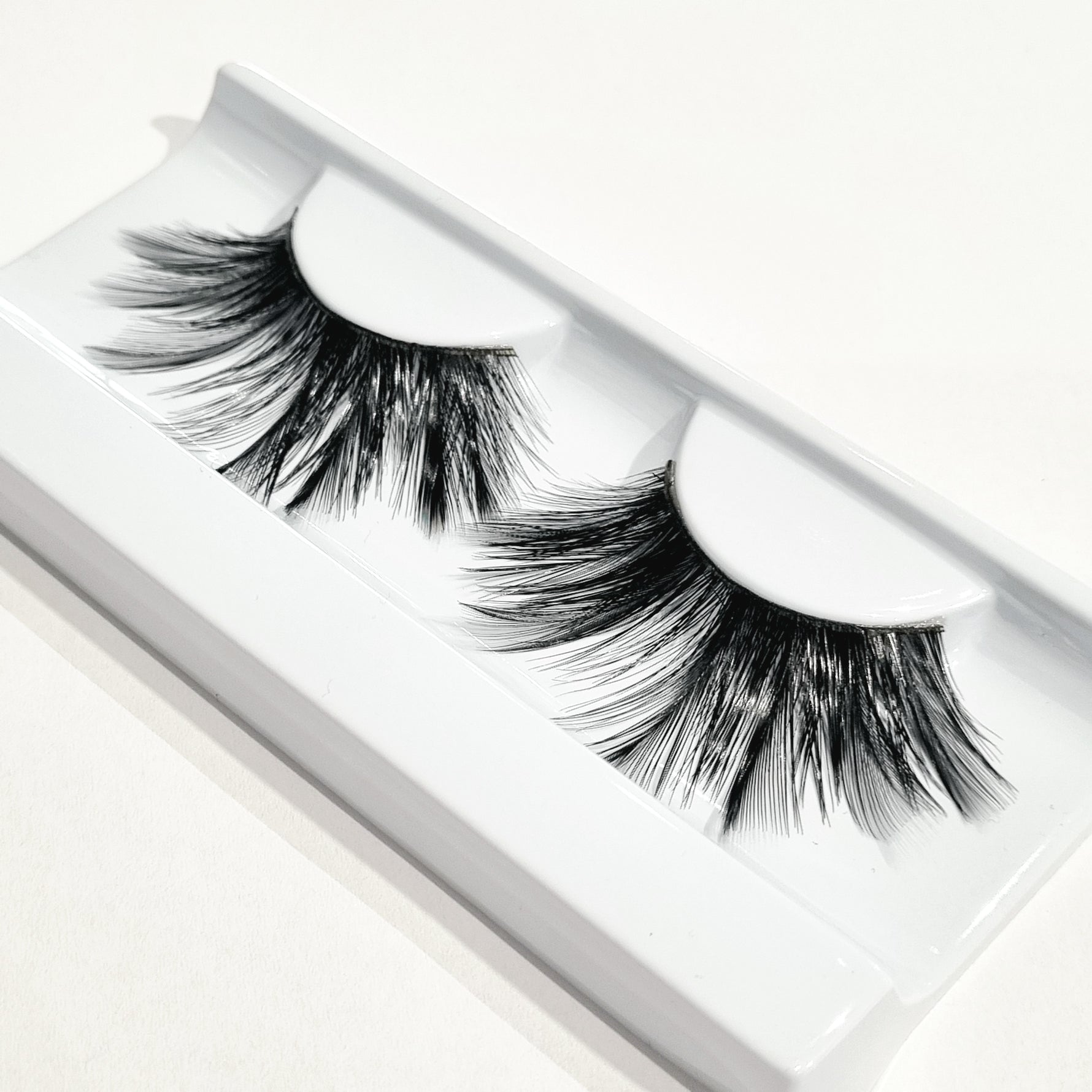 GRIMAS Irtoripset 152 (gothic feathers)