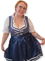 Aito Dirndl -asu Bella (mekko, paita ja essu)