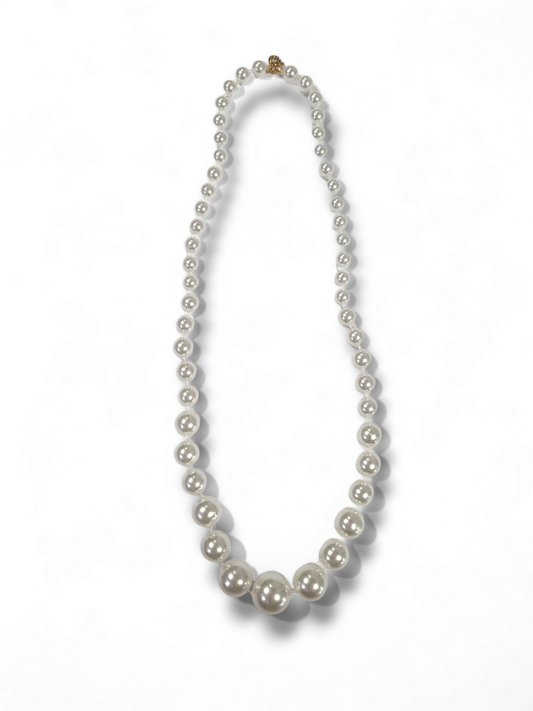 Lyhyt helminauha Vintage Pearls, valkoinen