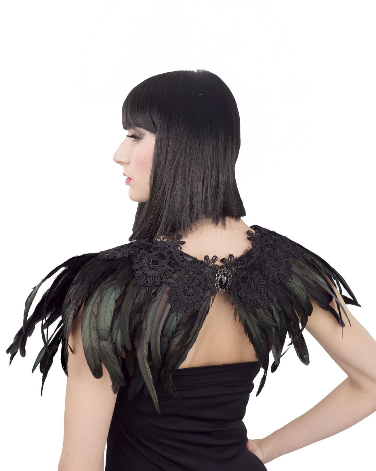 Irtokaulus höyhenillä Raven