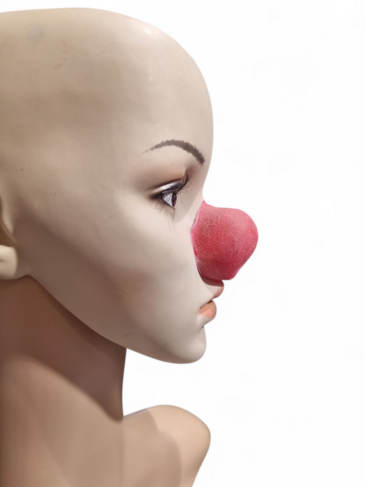 GRIMAS Latexosa Klovnin nenä sieraimilla, keskikoko