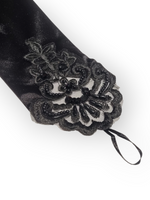 1920-luvun setti Dramatic (pääpanta, helmet, käsineet, korvakorut ja holkki)