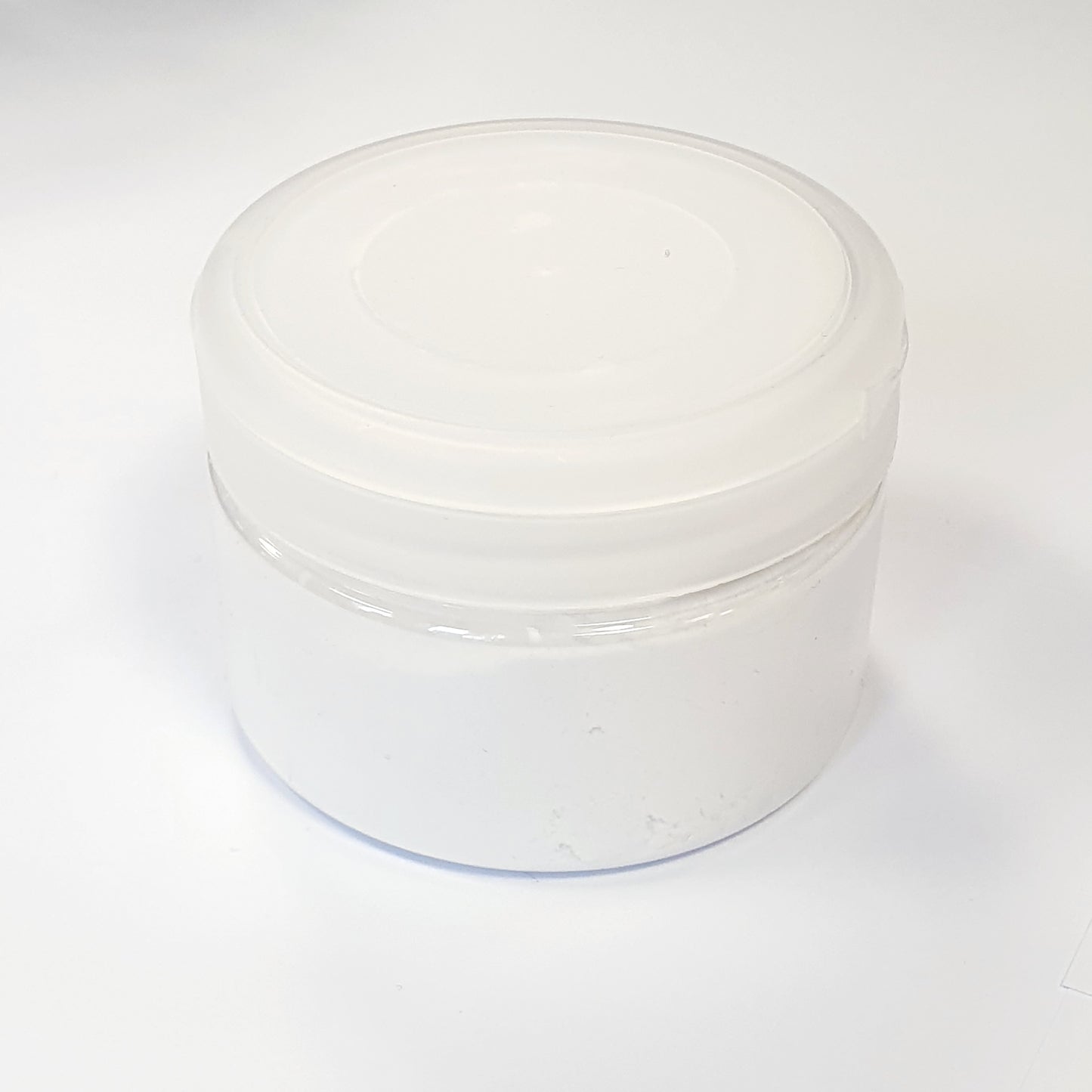 GRIMAS Transparent Powder 40g (väritön irtopuuteri)