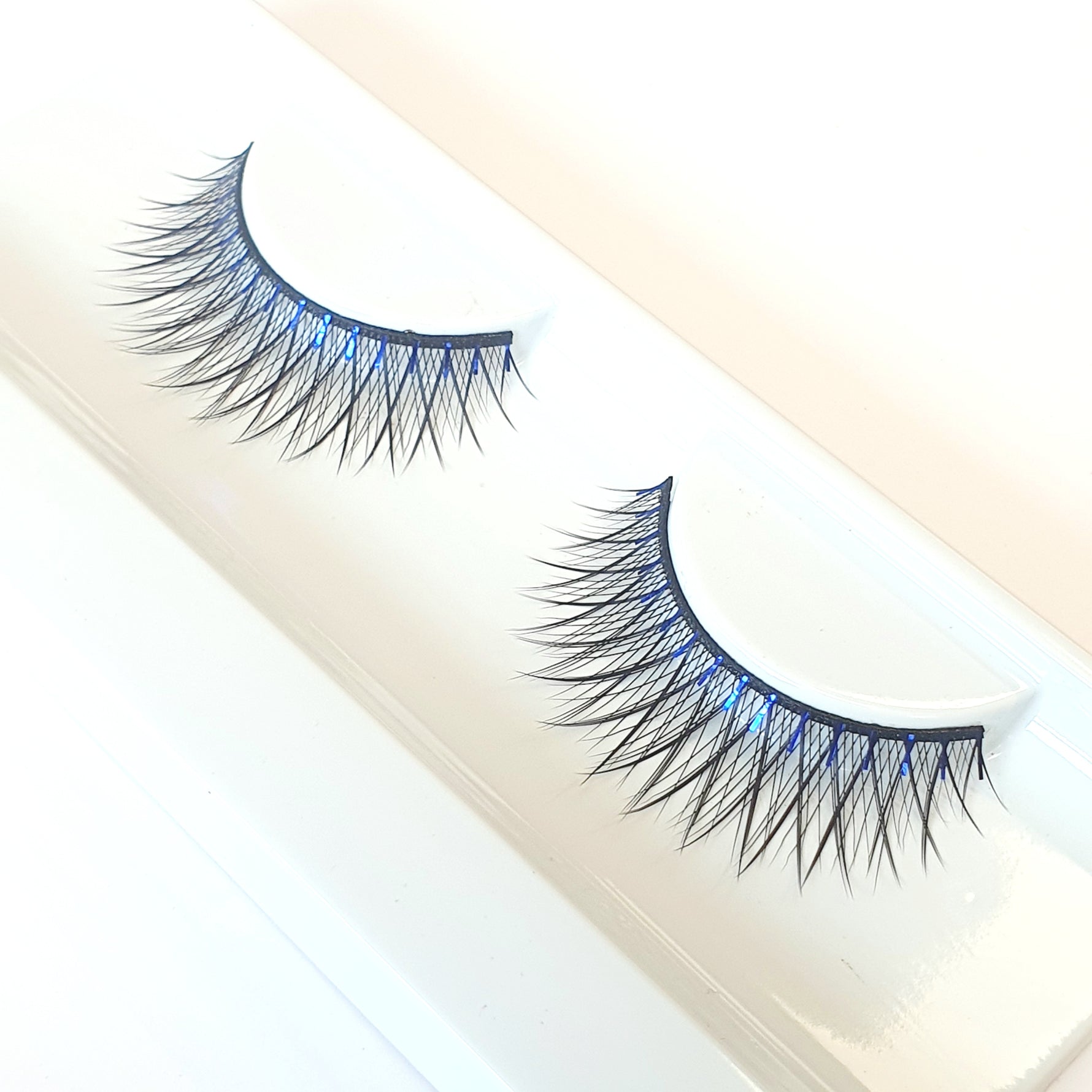 GRIMAS Irtoripset 328 (blue sparkle)