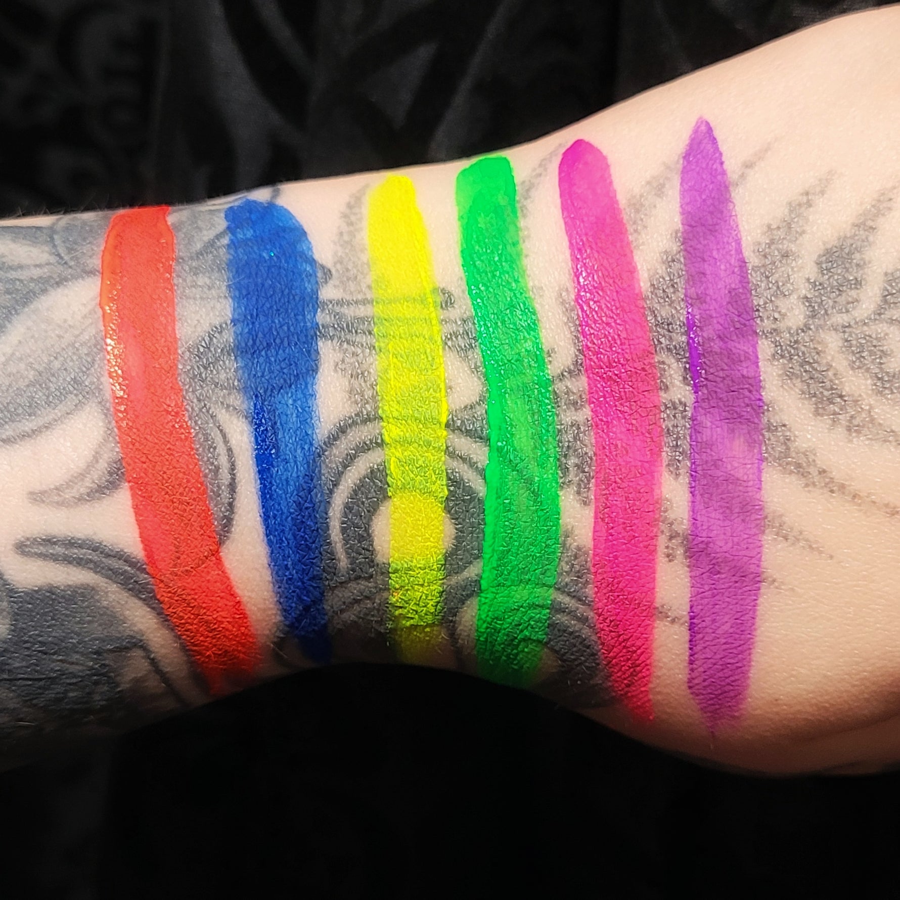 KRYOLAN Aquacolor UV Dayglow Neon