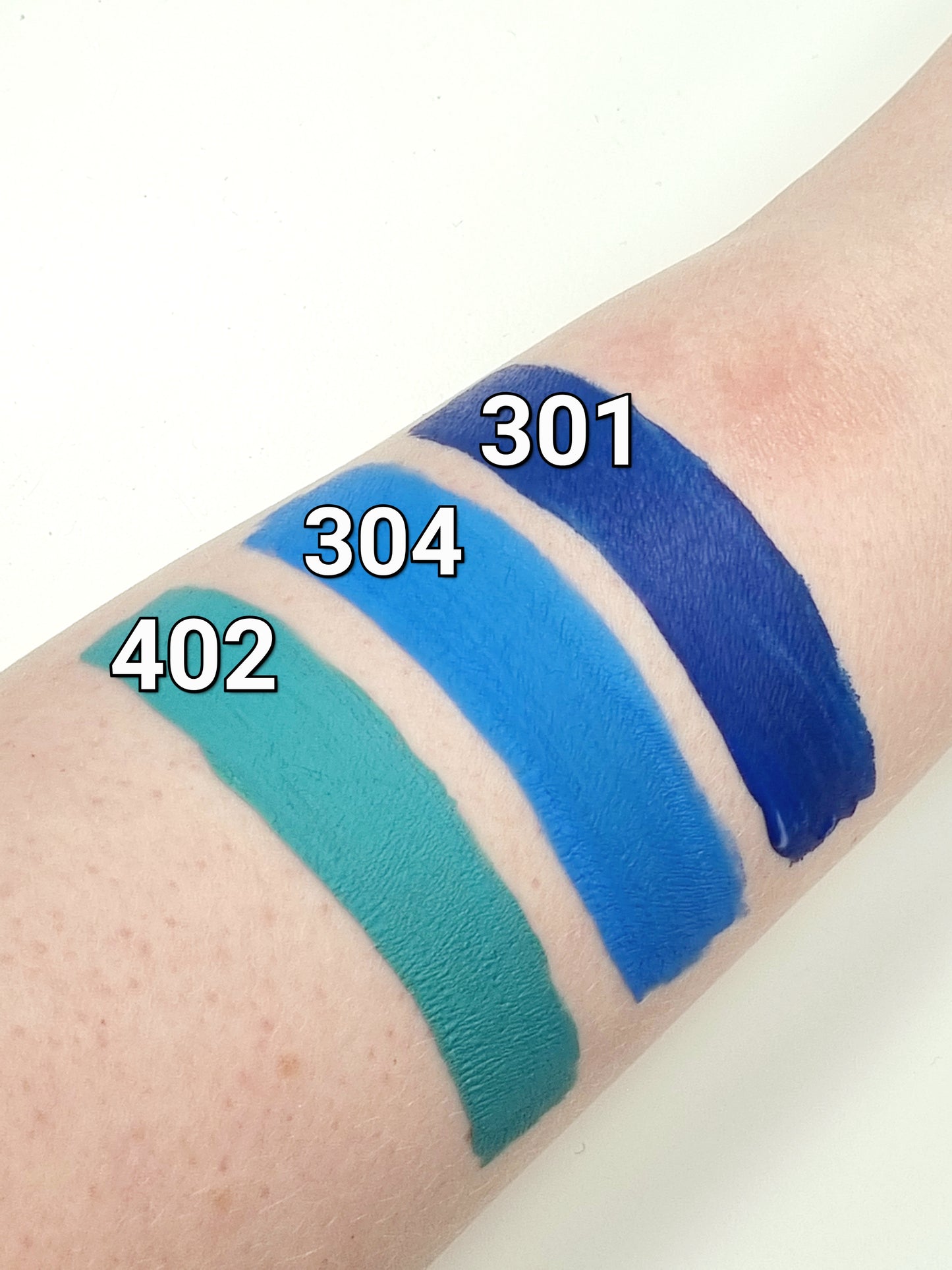 GRIMAS Liquid Make-up 304 sininen