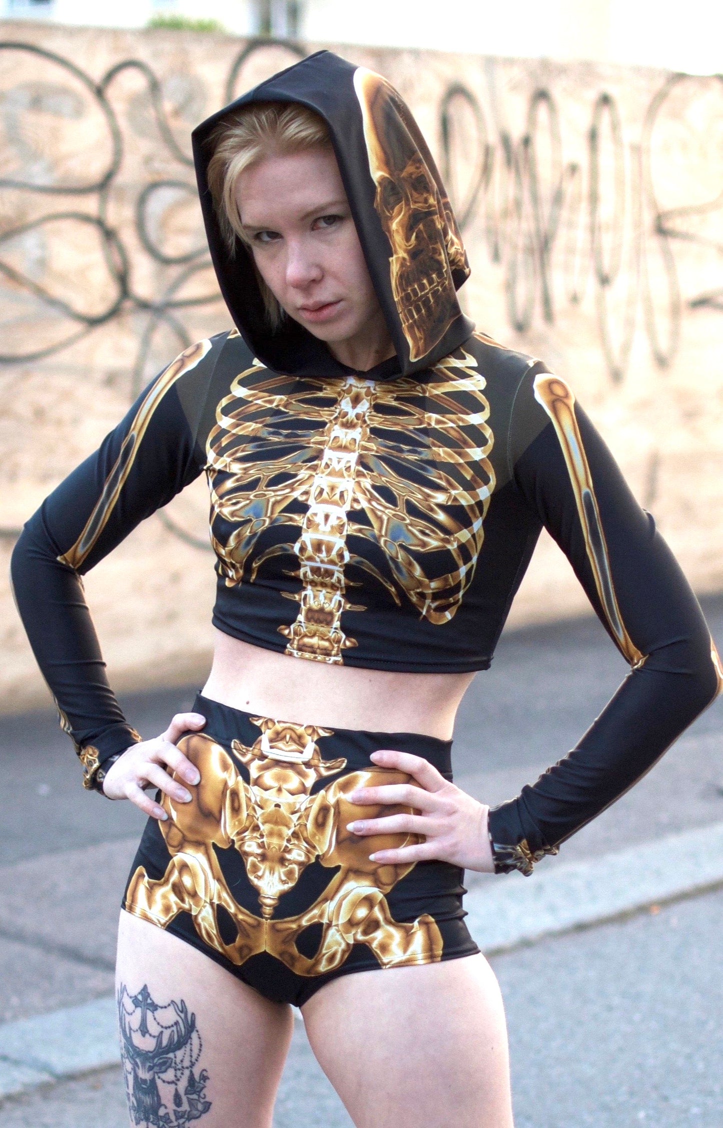 Shortsit Gold Skeleton
