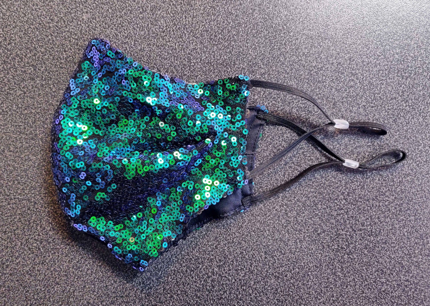Frida Fiasko paljettimaski Peacock