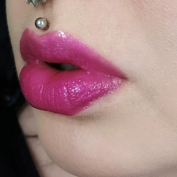 GRIMAS Lipgloss (huulikiilto) 16 Electric Pink
